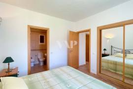 4 bedroom villa with pool, Vilamoura