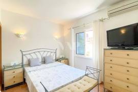 4 bedroom villa with pool, Vilamoura