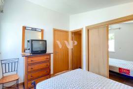 4 bedroom villa with pool, Vilamoura