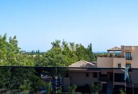 2 bedroom penthouse  near the golf courses, Vilamoura