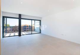 2 bedroom penthouse  near the golf courses, Vilamoura