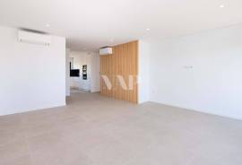 2 bedroom penthouse  near the golf courses, Vilamoura