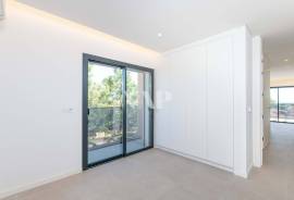 2 bedroom penthouse  near the golf courses, Vilamoura