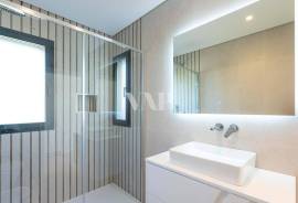 2 bedroom penthouse  near the golf courses, Vilamoura