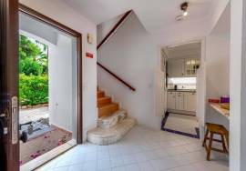 Fantastic, three bedroom end of terrace linked villa located in Lakeside Village in the heart of Quinta do Lago.