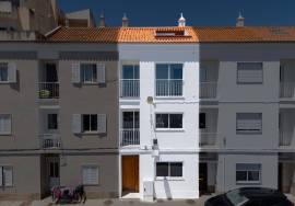 Townhouse with 6 bedrooms for sale in Lagos