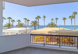 3 Bedroom Apartment with Front Sea View and Garage | First Line – Quarteira
