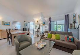 ALBUFEIRA - VILLA WITH  POOL AND LANDSCAPED GARDENS