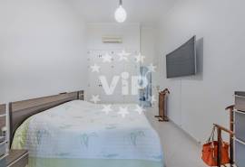 ALBUFEIRA - VILLA WITH  POOL AND LANDSCAPED GARDENS