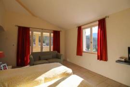 Luxury 3 Bed Villa For Sale In Montbrun-les-Bains