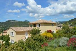 Luxury 3 Bed Villa For Sale In Montbrun-les-Bains