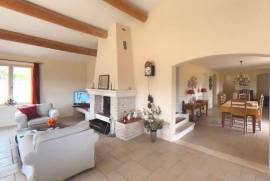 Luxury 3 Bed Villa For Sale In Montbrun-les-Bains