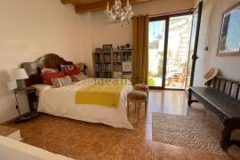 Stunning 2 Bed Townhouse for Sale in Selva