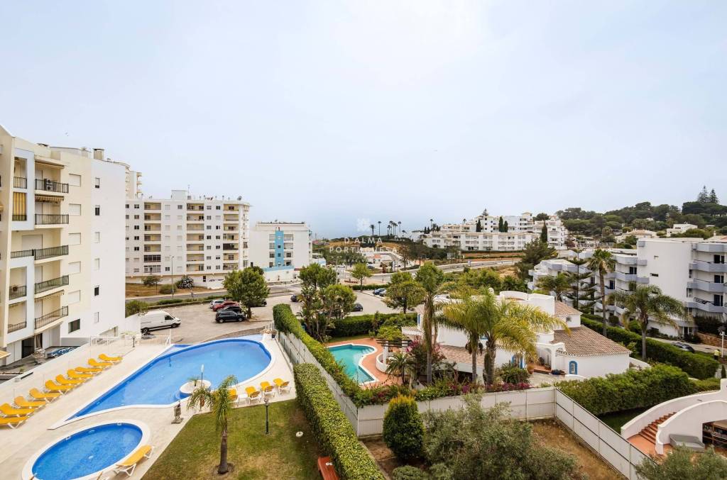 2 bedroom apartment for annual rentals in Armação de Pêra