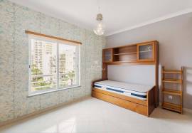 2 bedroom apartment for annual rentals in Armação de Pêra