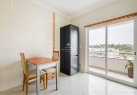 2 bedroom apartment for annual rentals in Armação de Pêra