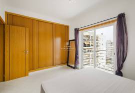 2 bedroom apartment for annual rentals in Armação de Pêra