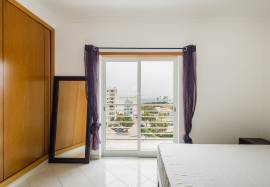 2 bedroom apartment for annual rentals in Armação de Pêra