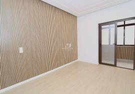 Refurbished 3 bedroom apartment facing the sea | garage | elevator | Sea view