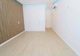 Refurbished 3 bedroom apartment facing the sea | garage | elevator | Sea view