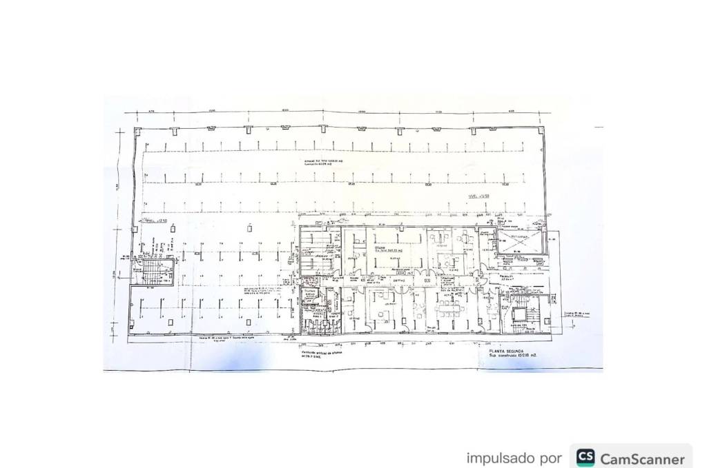 Premises of 750m2 totally open-plan