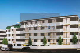 2 Bedroom Apartment in Gaia: Stunning Views and Proximity to the Beach