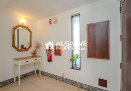 Four bedroom villa with swimming pool near the Golf Course and Beach in Vilamoura, Algarve