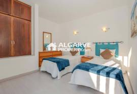 Four bedroom villa with swimming pool near the Golf Course and Beach in Vilamoura, Algarve