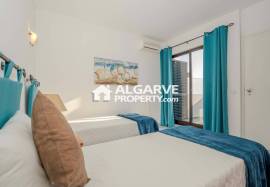 Four bedroom villa with swimming pool near the Golf Course and Beach in Vilamoura, Algarve