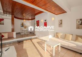 Four bedroom villa with swimming pool near the Golf Course and Beach in Vilamoura, Algarve