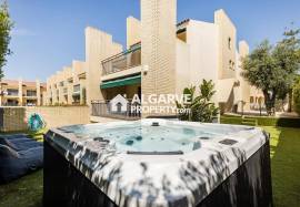 BOLIQUEIME - Elegant 6  bedroom villa with pool close to  Vilamoura and the beach