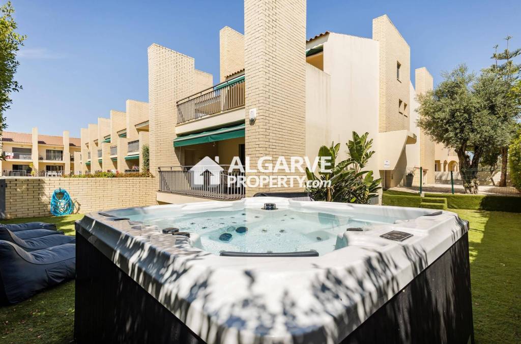 BOLIQUEIME - Elegant 6 bedroom villa with pool close to Vilamoura and the beach