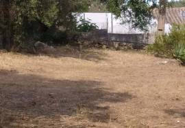 Land with 2 villas in large enclosed enclosure