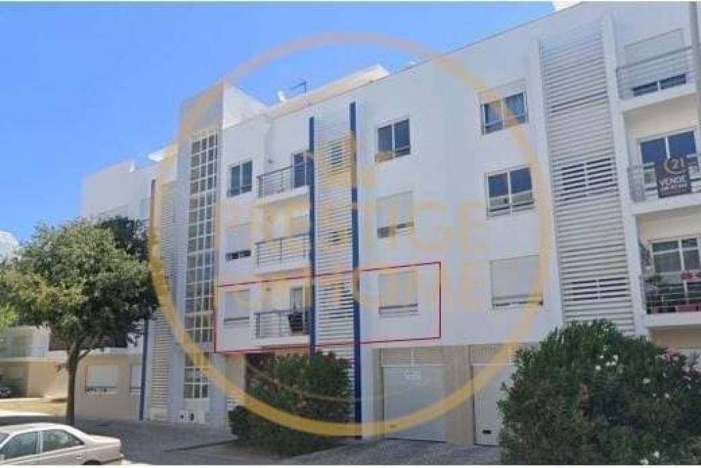 {|en|}2 bedroom apartment with balconies in Qta de Betunes Loulé!