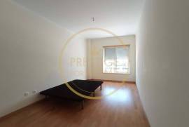 {|en|}2 bedroom apartment with balconies in Qta de Betunes Loulé! 