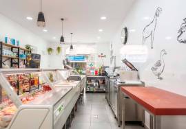 BUTCHER RENOVATED IN 2023 - RUA DE SÃO LUIS - FARO - TRESPASSE