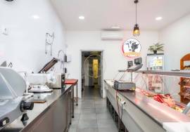 BUTCHER RENOVATED IN 2023 - RUA DE SÃO LUIS - FARO - TRESPASSE