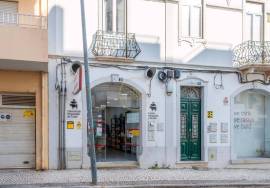 BUTCHER RENOVATED IN 2023 - RUA DE SÃO LUIS - FARO - TRESPASSE