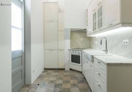 Traditional Charm with a Modern Touch – Typical 2 Bedroom Villa from Olhanense with Rooftop and Patio