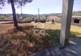 Unfinished house on a 820m2 plot.