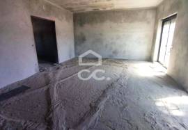 Unfinished house on a 820m2 plot.