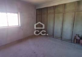 Unfinished house on a 820m2 plot.