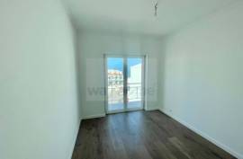 Refurbished 4 bedroom villa with sea views in Ericeira