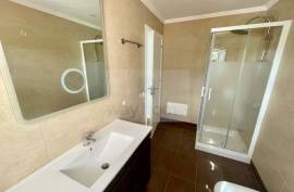 Refurbished 4 bedroom villa with sea views in Ericeira