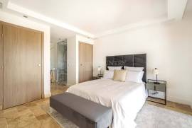 Faro – 5-bedroom villa in private condominium