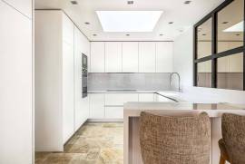 Faro – 5-bedroom villa in private condominium