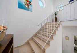 Olhão - Algarve Spacious 4‑Bedroom villa: pool, orchard – 12 km from Airport