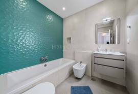 Olhão - Algarve Spacious 4‑Bedroom villa: pool, orchard – 12 km from Airport