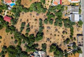 Loulé: Large plot for sale in Urban area