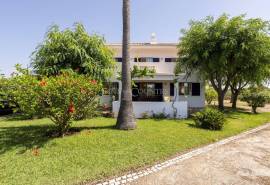 Tavira – Arroteia - Peaceful 3-bedroom villa with garden  and sea views near the Ria Formosa.